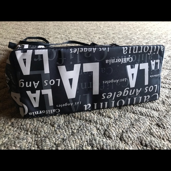 Travel Tote - Picture 3 of 7